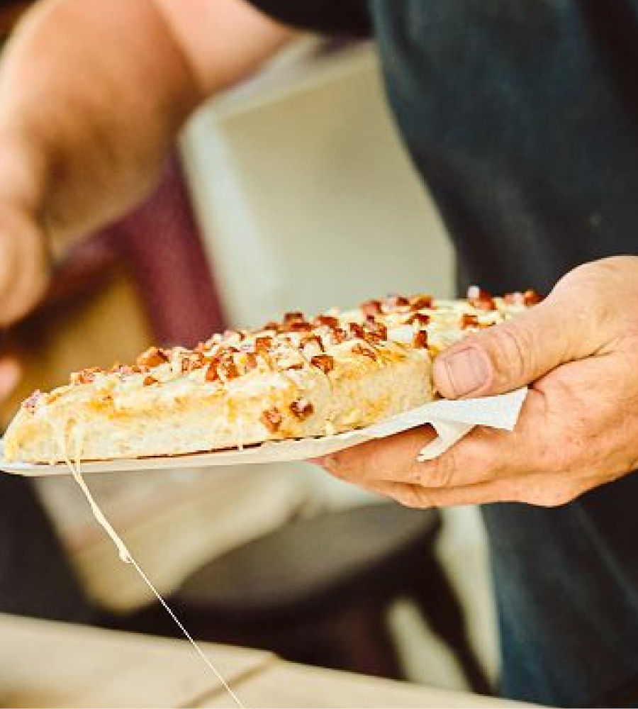 Bannerkép: Pizza felszolgálás